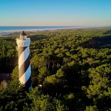 Le De La Gare * Saint-Julien-en-Born